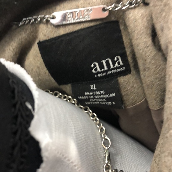 Anna faux fur trimmed tan wool pea coat size XL - Picture 10 of 11